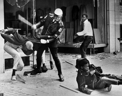 LOOTING IN MEMPHIS